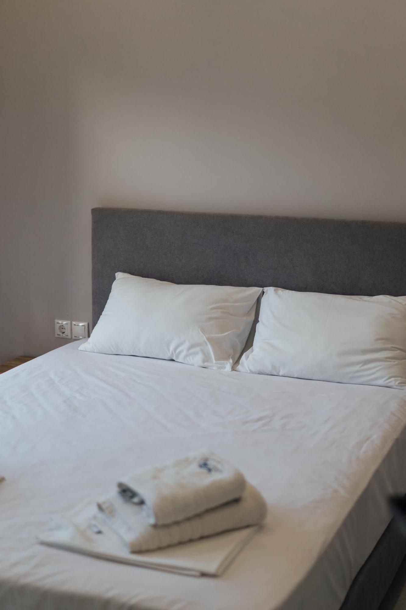 Blue Waves Luxury Suites By The Sea بلوماريوس المظهر الخارجي الصورة